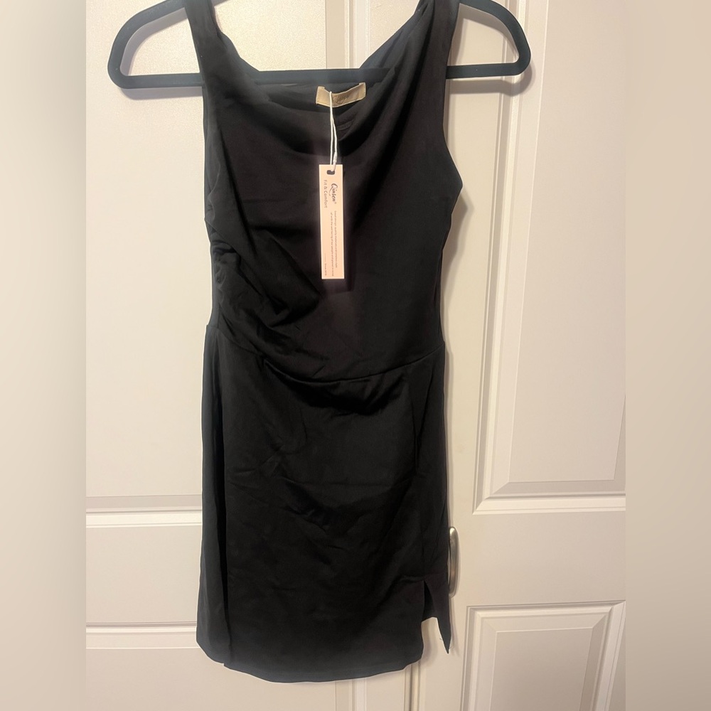 NWT-Qinsen one shoulder tennis dress built in shorts with pockets- S.